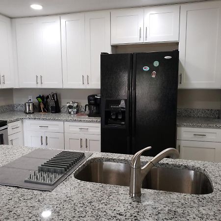 Shell Near The Sea, 2-Br Pet Friendly Home Venice Bagian luar foto