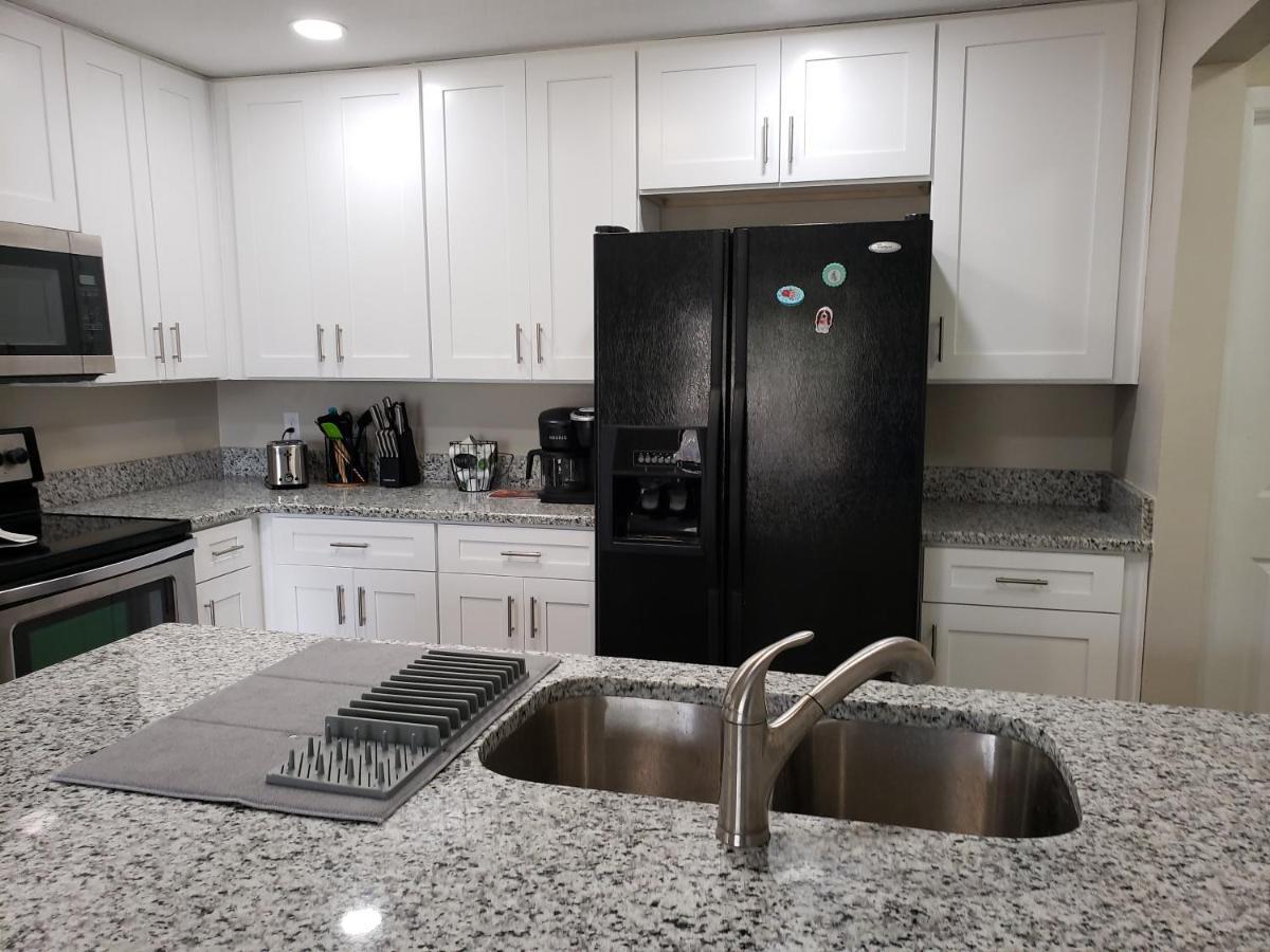 Shell Near The Sea, 2-Br Pet Friendly Home Venice Bagian luar foto