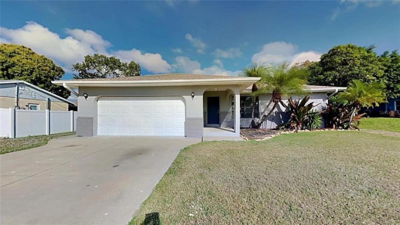 Shell Near The Sea, 2-Br Pet Friendly Home Venice Bagian luar foto