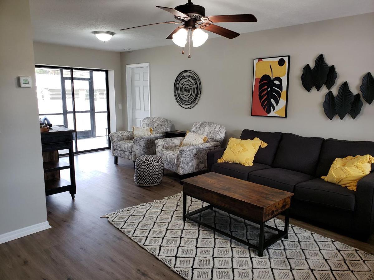 Shell Near The Sea, 2-Br Pet Friendly Home Venice Bagian luar foto